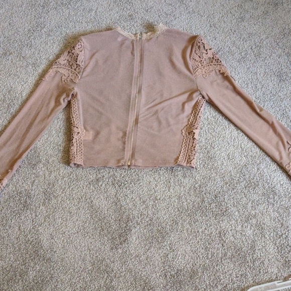 Top - Picture 2 of 2